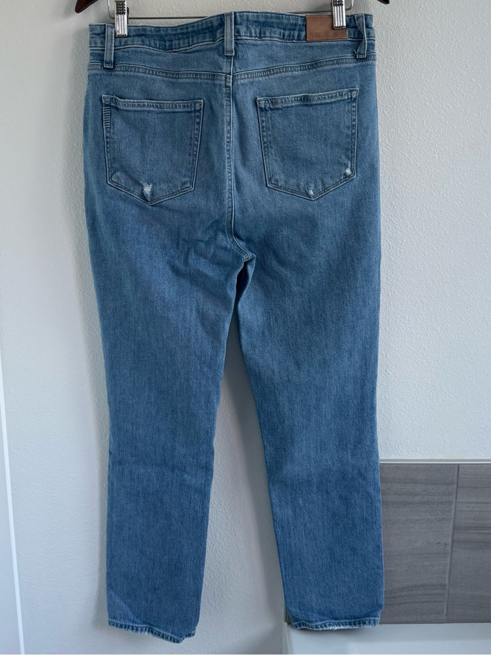 PAIGE Mid Rise Distressed Cropped Slim Straight Jeans 
Size 32